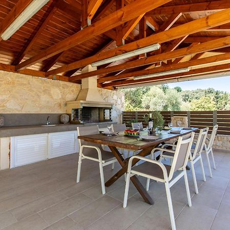 Villa Neaira Vatolakkos  외부 사진