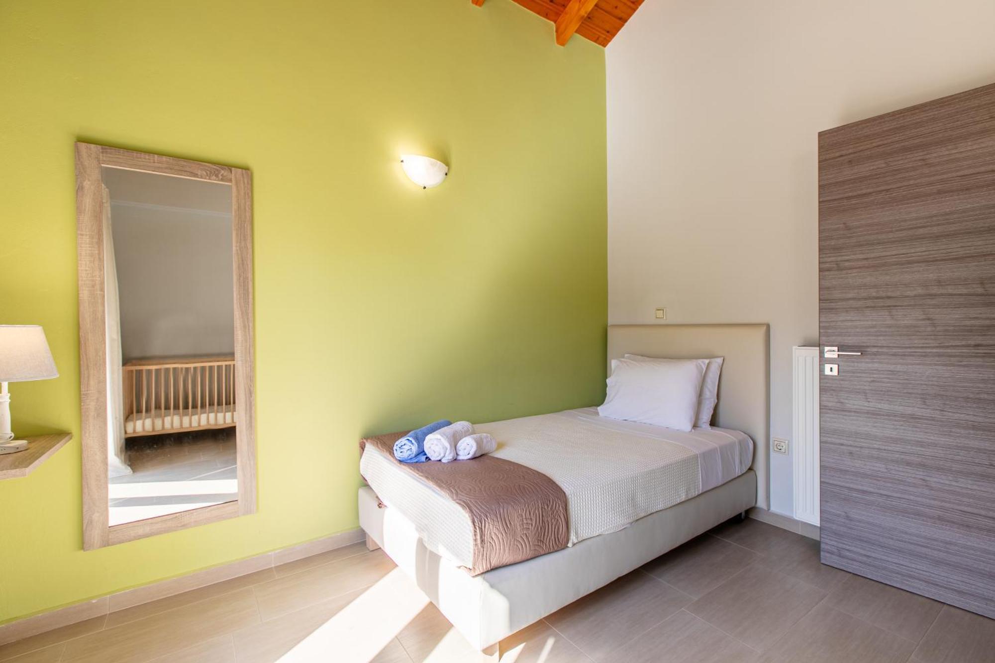 Villa Neaira Vatolakkos  외부 사진