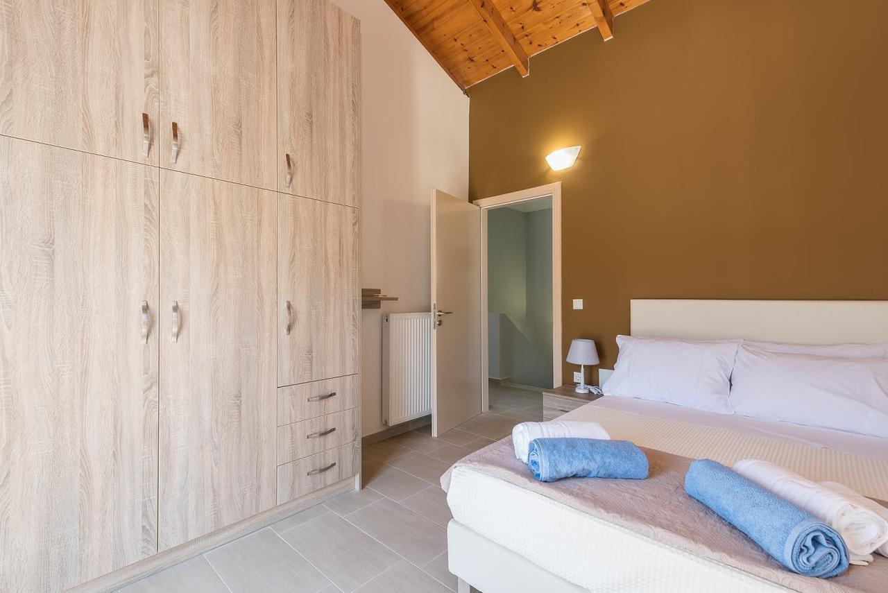 Villa Neaira Vatolakkos  외부 사진
